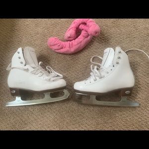 Girl’s reidell diamond figure skates